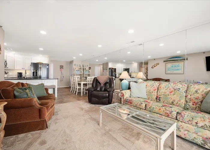 Gorgeous 3 Bedroom Ocean Front In Sandy Square! * Ocean City