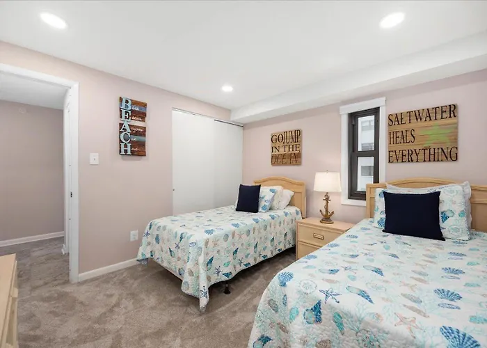 Holiday home Gorgeous 3 Bedroom Ocean Front In Sandy Square!